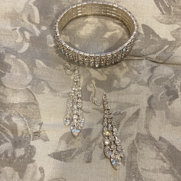 Cubic Zirconia Earrings and bracelet - Picture 2 of 6